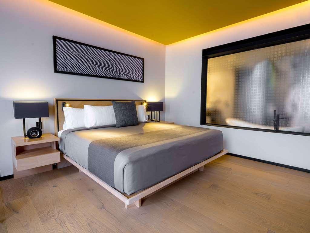 Galeria Plaza San Jeronimo Hotel Mexikóváros Szoba fotó A room at the hotel